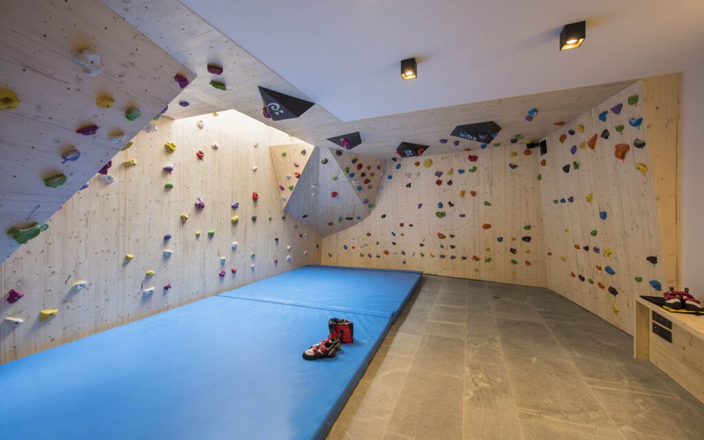 kid's climbing wall 