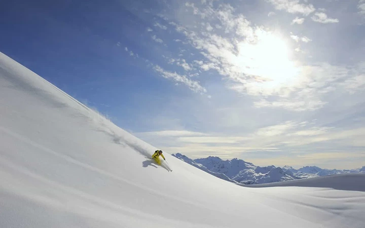 Luxury Ski Chalets in Austria Tile