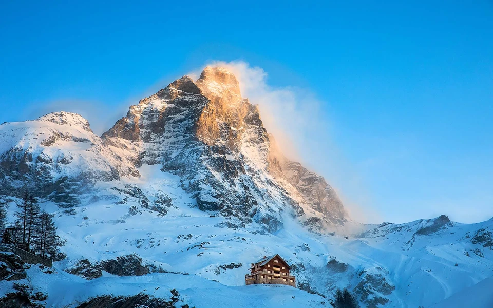 Luxury Ski Chalets in Cervinia Tile