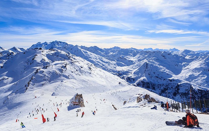 Luxury Ski Chalets in Courchevel 1500 Tile