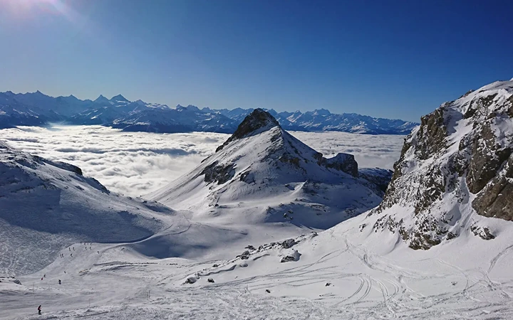 Luxury Ski Chalets in Crans Montana Tile