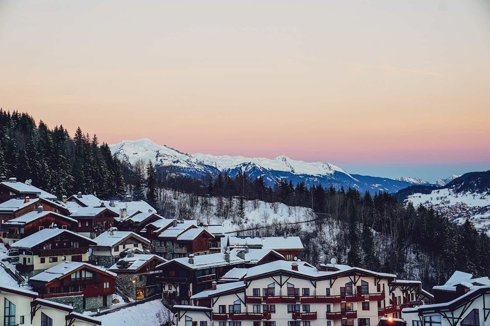 Luxury Ski Chalets in La Tania Tile