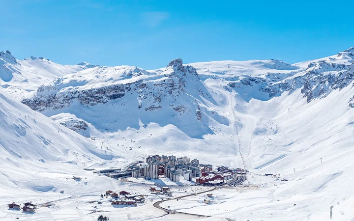 Luxury Ski Chalets in Tignes Tile