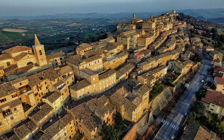 Luxury Villas in Le Marche Tile